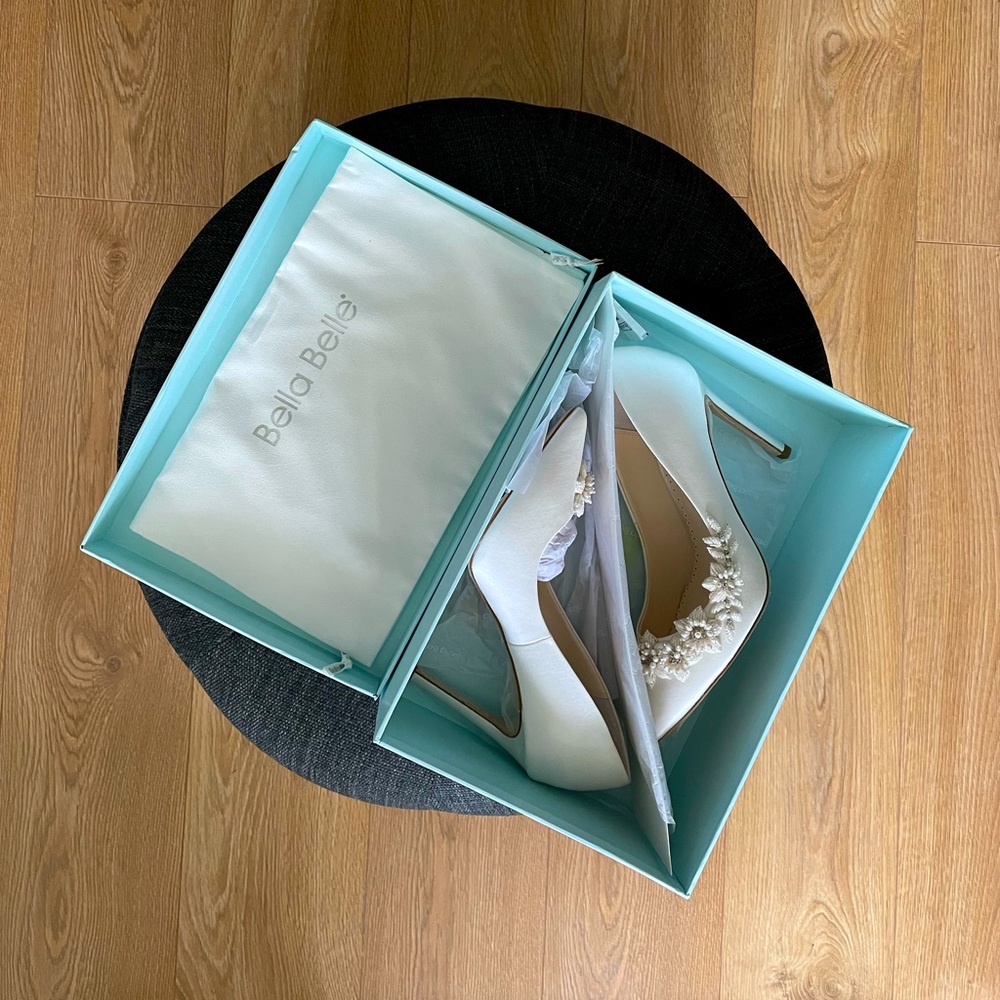 Bella Belle Jasmine Pumps Size 6.5